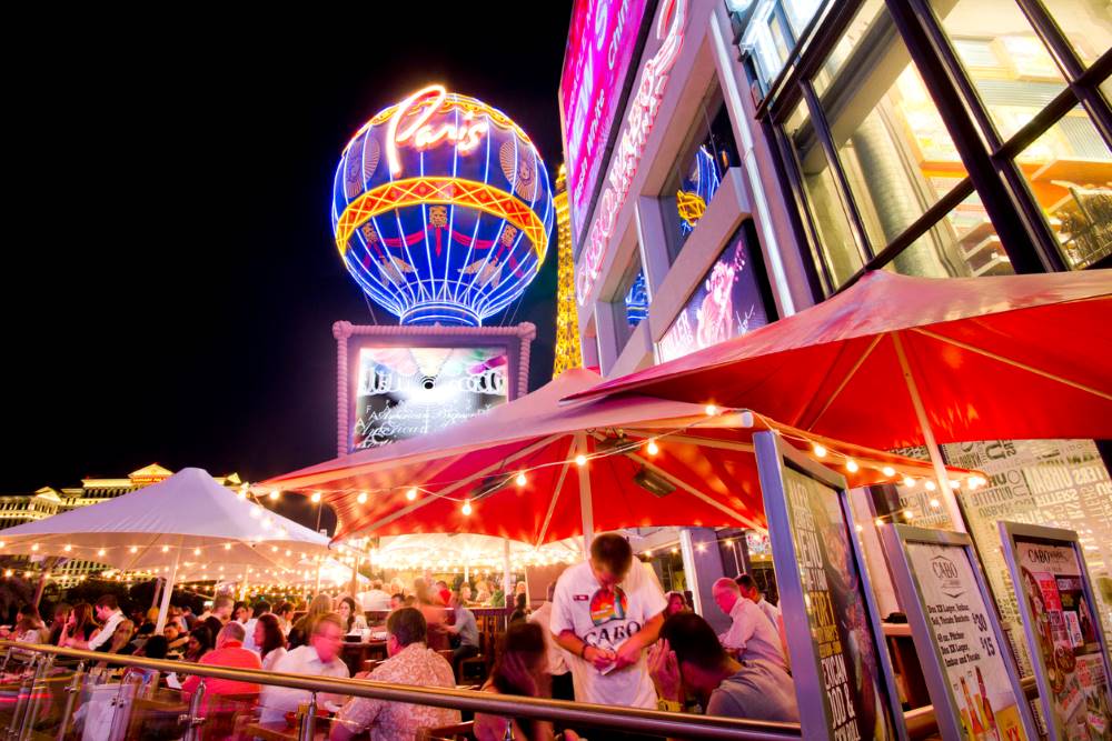 las vegas outdoor seating restaurants